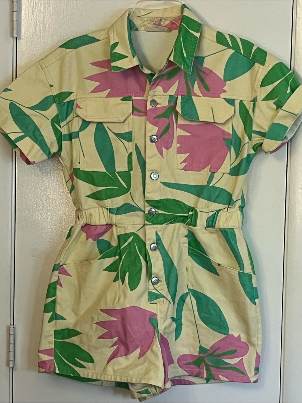 Peach Love Denim Tropical Romper Sz “M” Summer Fun Beach, Vacation, Pool Party